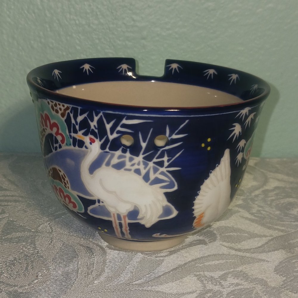Japanese Style Ramen Bowl with Chopstick Rest - Picture 4 of 7